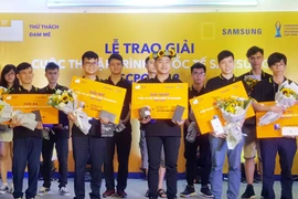Những gương mặt sinh viên Việt xuất sắc tại Cuộc thi lập trình quốc tế Samsung tại Việt Nam. (Ảnh: T.H/Vietnam+)