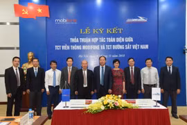 Việc hợp tác giữa MobiFone và VNR sẽ thúc đẩy hai bên cùng phát triển. (Ảnh: MBF)