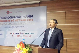 Ông Nguyễn Minh Hồng, Thứ trưởng Bộ Thông tin và Truyền thông kiêm Chủ tịch Hội truyền thông số Việt Nam phát động Giải thưởng. (Ảnh: CTV/Vietnam+)