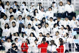 Lá cờ sử dụng trong trận giao hữu giữa đội khúc côn cầu nữ liên Triều với đội Thụy Điển. (Nguồn: Kyodo)