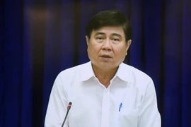Ông Nguyễn Thành Phong, Chủ tịch Ủy ban Nhân dân Thành phố Hồ Chí Minh phát biểu tại buổi tiếp dân. (Ảnh: Trần Xuân Tình/TTXVN)