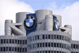 Biểu tượng BMW tại trụ sở ở Munich, Đức. (Nguồn: AFP/TTXVN)