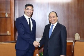 Thủ tướng Nguyễn Xuân Phúc tiếp ông Philipp Rösler, nguyên Phó Thủ tướng Đức. (Ảnh: Thống Nhất/TTXVN)