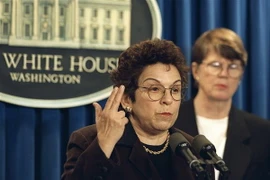 Ứng viên đảng Dân chủ Donna Shalala trong cuộc họp báo tại Washington, DC. (Nguồn: AFP/TTXVN)