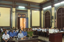 Quang cảnh phiên tòa ngày 10/5. (Ảnh: Thành Chung/TTXVN)