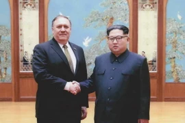 Ngoại trưởng Mỹ Mike Pompeo trong cuộc gặp Nhà lãnh đạo Triều Tiên Kim Jong-un tại Bình Nhưỡng trong khoảng thời gian từ 31/3 đến 1/4. (Nguồn: YONHAP/ TTXVN)