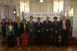 Đại diện Đại sứ quán Việt Nam tham dự hoạt động thúc đẩy trao đổi thương mại Mercosur-ASEAN. (Ảnh: Diệu Hương/Vietnam+)