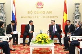 Bộ trưởng Bộ Công an Tô Lâm tiếp Đoàn đại biểu Thái Lan do Đại tướng Thawip Netniyom, làm Trưởng đoàn. (Ảnh: Doãn Tấn/TTXVN)