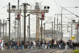 Người dân Pháp tham gia biểu tình tại Rennes ngày 26/5. (Nguồn: AFP/TTXVN)