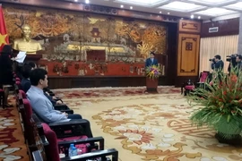 Ông Nguyễn Đức Chung, Chủ tịch UBND Thành phố Hà Nội phát biểu tại lễ bàn giao. (Ảnh: Nguyễn Văn Cảnh/TTXVN)