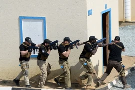 Binh sỹ Ba Lan trong một buổi huấn luyện. (Nguồn: AFP/TTXVN)