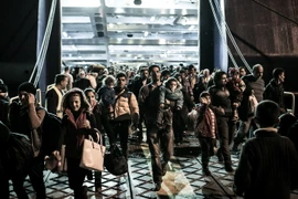 Người tị nạn tại cảng Piraeus, Hy Lạp, ngày 28/2. (Nguồn: THX/TTXVN)