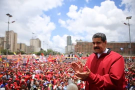 Tổng thống Venezula Nicolas Maduro trong cuộc tuần hành ủng hộ Chính phủ tại Caracas, Venezuela ngày 1/9. (Nguồn: EPA/TTXVN)