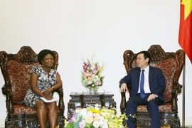 Phó Thủ tướng Vương Đình Huệ tiếp bà Victoria Kwakwa, Phó chủ tịch Ngân hàng Thế giới phụ trách khu vực Đông Á Thái Bình Dương. (Ảnh: Nguyễn Dân/TTXVN)