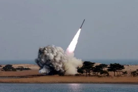 Triều Tiên bắn tên lửa tầm ngắn ra vùng biển phía đông nước này từ thành phố Wonsan ngày 10/3. (Nguồn: Reuters/TTXVN)