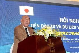 Cố vấn đặc biệt Thủ tướng Nhật Bản Iijima Isao phát biểu tại hội nghị. (Ảnh: Thanh Vũ/TTXVN)