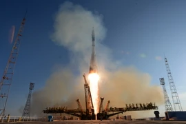 Tên lửa đẩy mang theo tàu vũ trụ Soyuz TMA-11M của Nga rời bệ phóng ở trung tâm vũ trụ Baikonur , Kazakhsta tháng 11/2013. (Nguồn: AFP/TTXVN)
