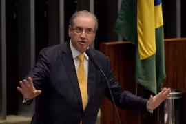 Cựu Chủ tịch Hạ viện Eduardo Cunha phát biểu tại phiên họp ở Brasilia ngày 12/9. (Nguồn: AFP/TTXVN)