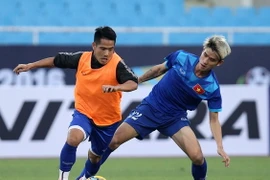 Các tuyển thủ Việt Nam trong buổi tập. (Ảnh: Quốc Khánh/TTXVN) 