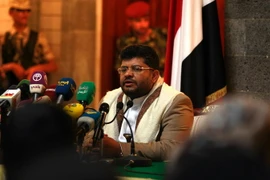  Đại diện của nhóm Houthi Mohammed Ali al-Houthi phát biểu trong cuộc họp báo ở Sanaa ngày 21/4. (Nguồn: AFP/TTXVN)