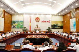 Thủ tướng Nguyễn Xuân Phúc chủ trì Phiên họp Chính phủ thường kỳ tháng 5. (Ảnh: Thống Nhất/TTXVN)