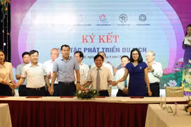 Phát động chương trình du lịch ''Hành trình theo chân Bác''