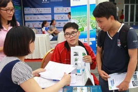 Doanh nghiệp tuyển dụng lao động có tay nghề. (Ảnh: Thanh Vũ/TTXVN)