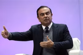 Cựu Chủ tịch Nissan Carlos Ghosn phát biểu tại Triển lãm ôtô quốc tế Bắc Mỹ ở Detroit, Michigan, Mỹ. (Ảnh: AFP/TTXVN)