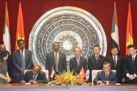 Việt Nam-Sudan miễn thị thực cho người có hộ chiếu công vụ