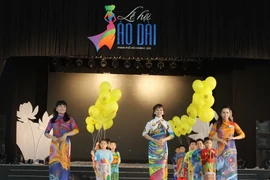Lễ hội Áo dài tôn vinh giá trị bản sắc văn hóa truyền thống