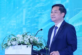 Ông Hà Minh Hải, Phó Chủ tịch Ủy ban Nhân dân thành phố Hà Nội chia sẻ tại hội thảo. (Ảnh: Vietnam+)