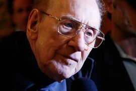 Vĩnh biệt Les Paul - "cha đẻ" của ghita điện