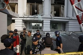 Khách sạn Ritz-Carlton sau vụ đánh bom. (Ảnh: Reuters)