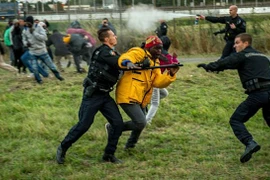 Trại tị nạn Calais.