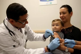 Vắcxin phòng bệnh ít gây phản ứng phụ nguy hiểm ở trẻ