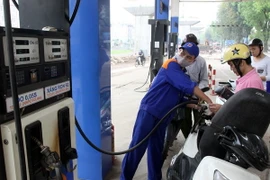 Thủ tướng chỉ đạo điều hành giá xăng dầu theo cơ chế thị trường