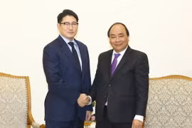 Thủ tướng Nguyễn Xuân Phúc tiếp ông Cho Hyun Joon, Chủ tịch Tập đoàn Hyosung. (Ảnh: Thống Nhất/TTXVN)