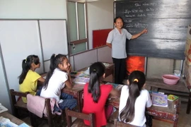 Cô giáo Nguyễn Thị Thông, một trong những đại biểu tham dự Đại hội Thi đua yêu nước toàn quốc lần thứ IX. (Ảnh: Trịnh Duy Hưng/TTXVN)