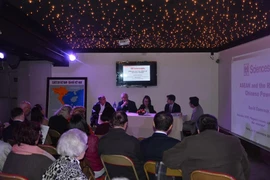 Quang cảnh buổi tọa đàm “Hướng về Biển Đông”. (Ảnh: Bích Hà/Vietnam+)