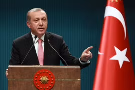 Tổng thống Thổ Nhĩ Kỳ Tayyip Erdogan phát biểu tại cuộc họp báo ở Ankara ngày 20/7. (Nguồn: AFP/TTXVN)