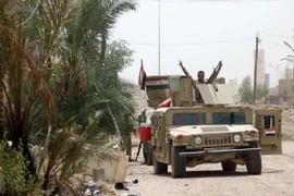 Binh sỹ Iraq làm nhiệm vụ tại thành phố Fallujah. (Nguồn: THX/TTXVN)