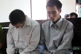 Xét xử hai đối tượng trộm cắp trong Khu Kinh tế Vũng Áng. (Ảnh: Công Tường/TTXVN)