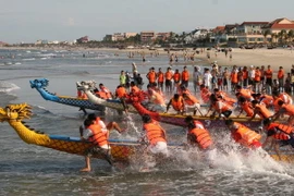 Khởi động chương trình “Đà Nẵng - Điểm hẹn mùa hè 2014” 