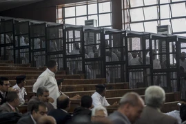 Ai Cập đóng cửa hai chuỗi siêu thị lớn thuộc Anh em Hồi giáo