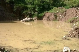 Lai Châu: Núp bóng trang trại trên núi, khai thác vàng trái phép