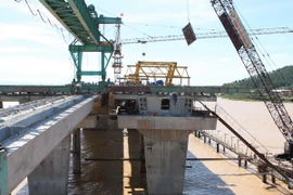 Bắt thêm 4 cán bộ có sai phạm trong dự án cầu Bến Thủy II