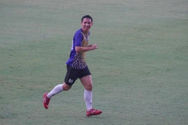 Duy Mạnh, Hùng Dũng dầm mưa 'luyện công' trước trận gặp Nam Định