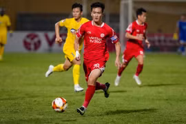 Tiền vệ Nguyễn Hoàng Đức (Viettel) được kỳ vọng sẽ tỏa sáng trong trận derby Thủ đô với Câu lạc bộ Hà Nội. (Ảnh: Hoài Nam/Vietnam+)