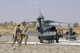 Binh sỹ Mỹ tại căn cứ không quân Qayyara, cách Mosul 35km về phía nam, ngày 4/10/2003. (Nguồn: AFP/TTXVN)