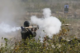 Binh sỹ Ukraine trong buổi diễn tập quân sự tại vùng Kiev ngày 2/10. (Nguồn: Reuters/TTXVN)